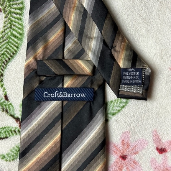 Croft & Barrow Men's Tie - Black, Gray, Gold Stripes - Picture 2 of 3